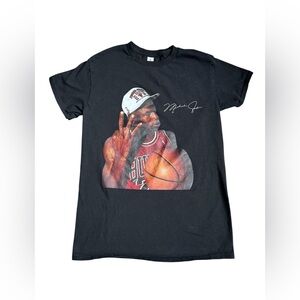 Michael Jordan Vintage “3 Peat” Graphic Tee adult size small